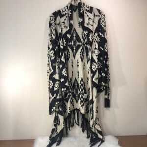 Love & Liberty Geometric DesignLong Cardigan With Frills